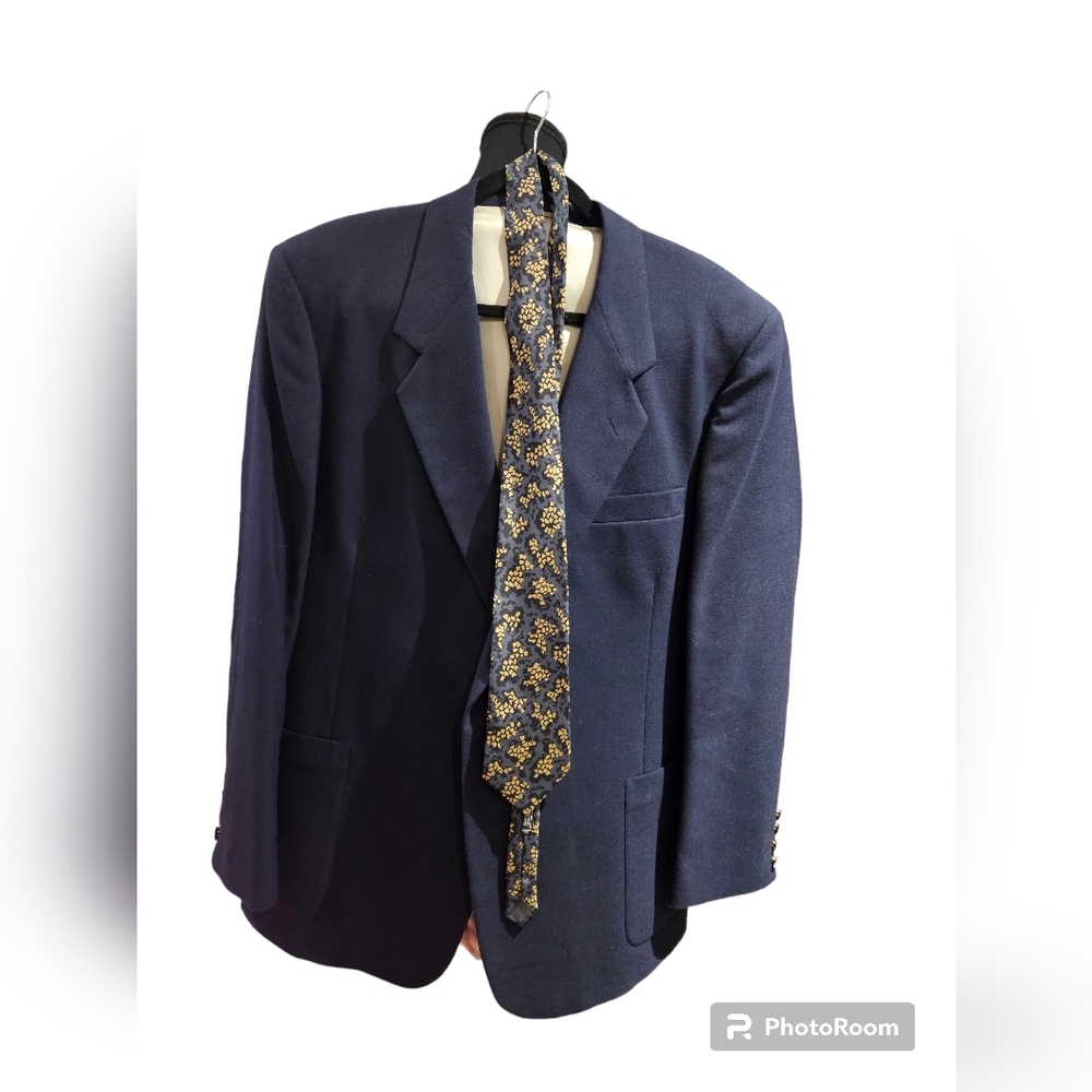 Mens Blazer w/ Free tie included